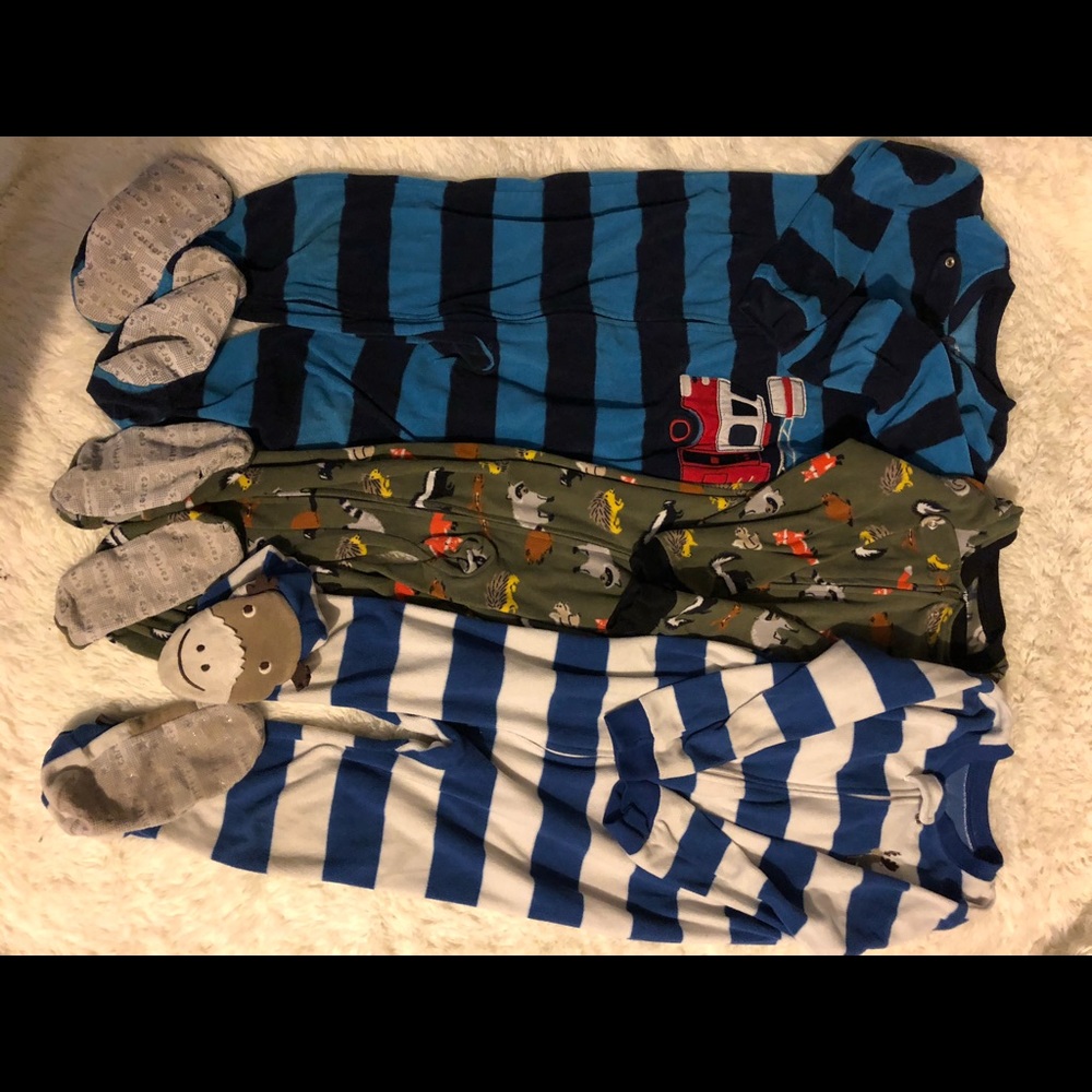 Boy 4t sleeper pajamas 3- sets